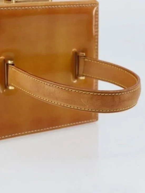 LOUIS VUITTON Monogram Vernis Bleecker Cosmetic Pouch Beige M91002 Auth 173131 - Picture 7 of 15